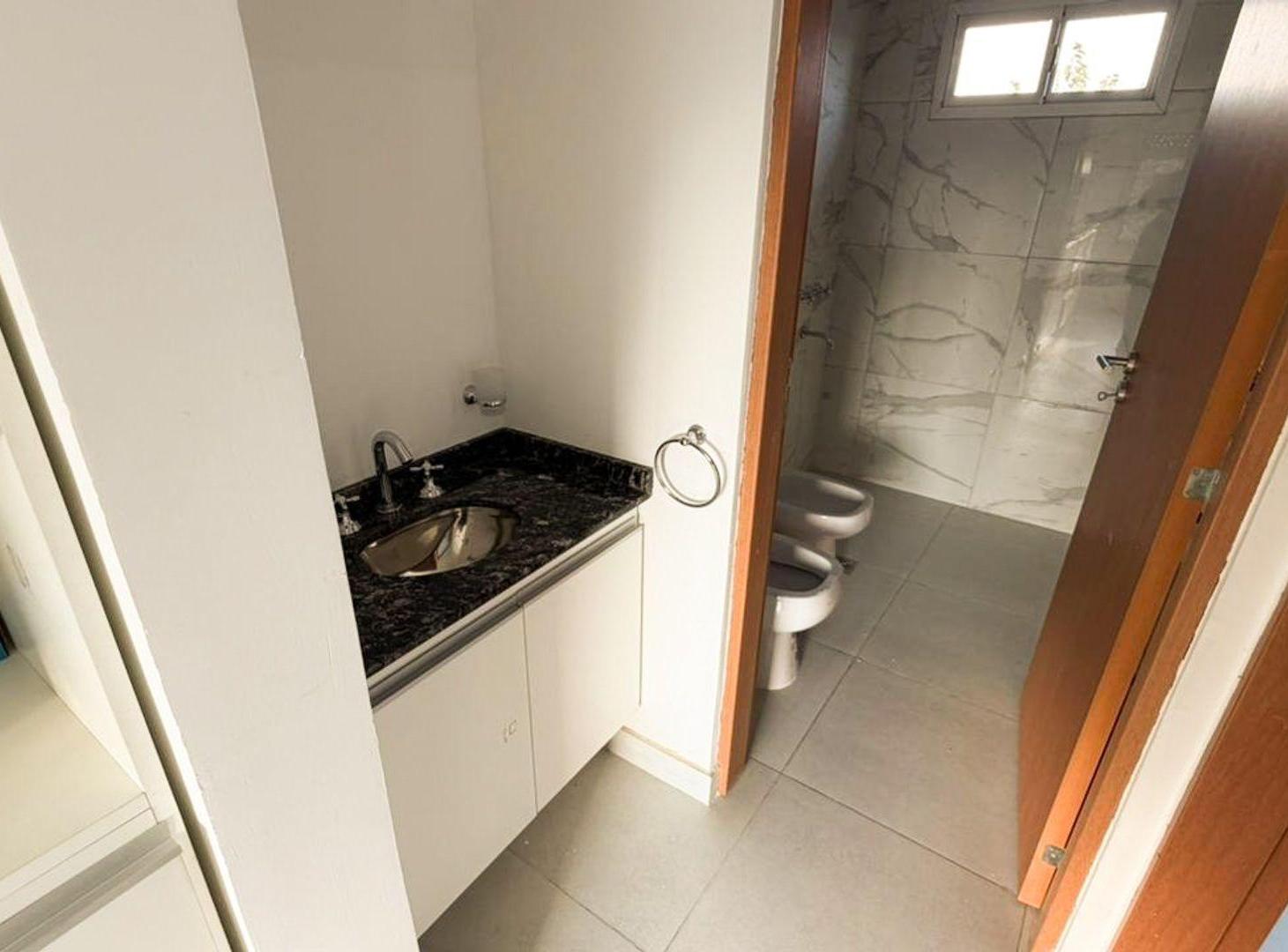 Foto de Se vende depto. duplex en V. Tuerto, imagen 3