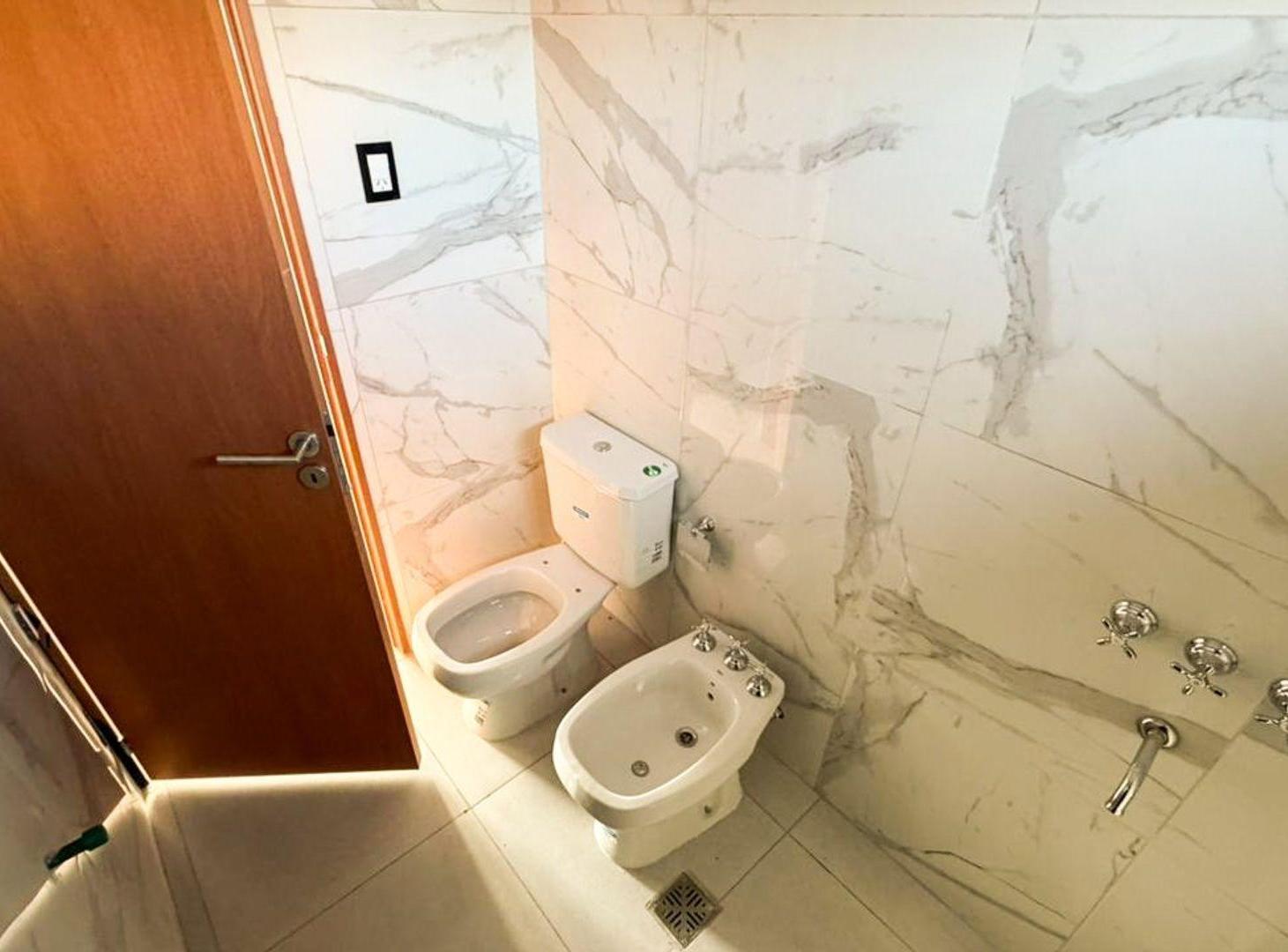 Foto de Se vende depto. duplex en V. Tuerto, imagen 4