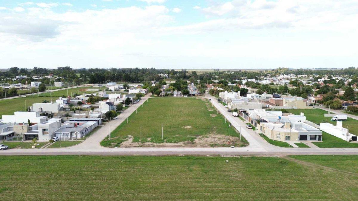 Foto de LOTE ZONA RESIDENCIAL S/ CALLE BARBERIS - LOTE 14, imagen 2