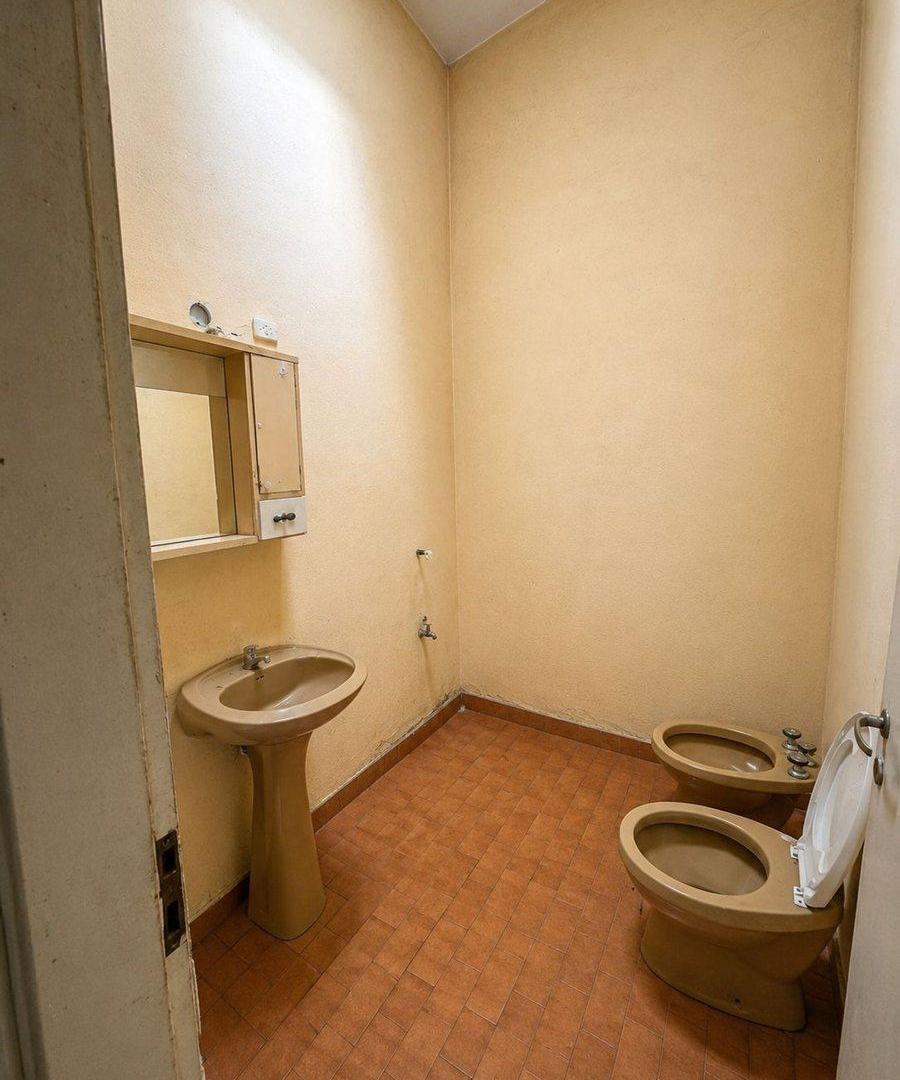 Foto de Casa + departamento sobre amplio lote, imagen 3