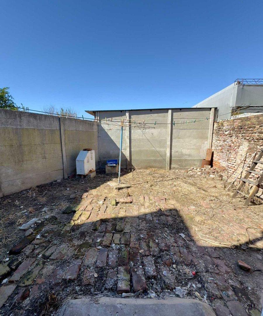 Foto de EN VENTA: OPORTUNIDAD INVERSIÓN: CASA + COCHERAS, imagen 5