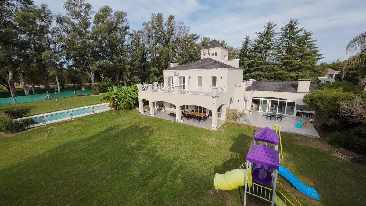 Foto de Se vende casa en La Cheltonia Venado Tuerto, imagen 3