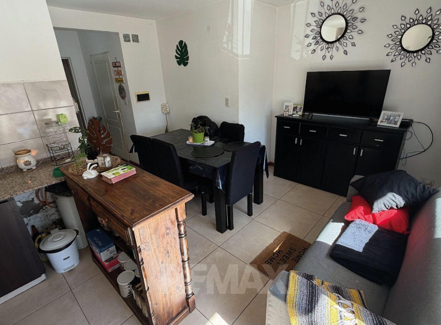 Foto de SE VENDE DEPTO 2 AMB. IDEAL RENTA - VT, imagen 2