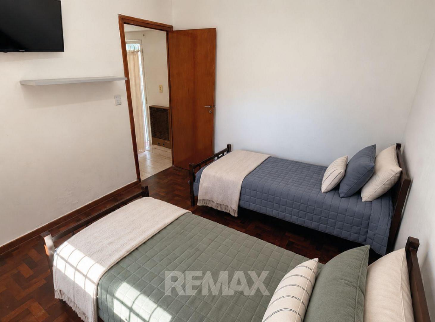 Foto de Se vende casa céntrica 3 dorm c/pileta, VT, imagen 2
