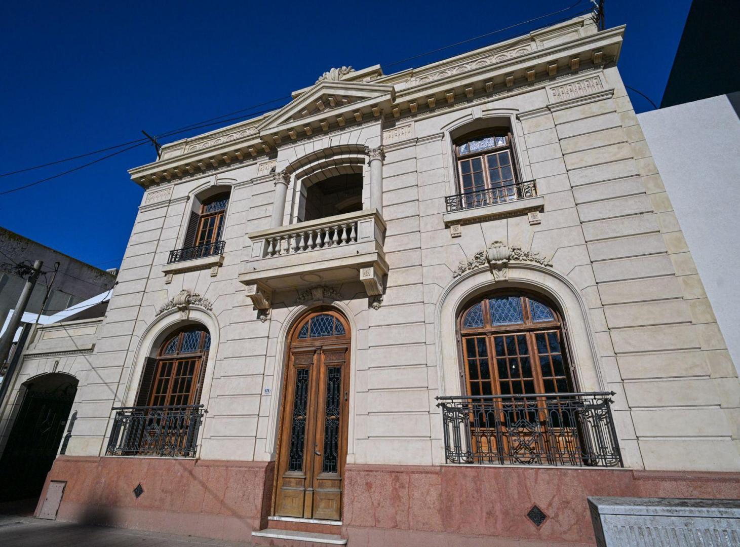 Foto de SE VENDE IMPONENTE CASONA ANTIGUA EN VENADO TUERTO, imagen 5