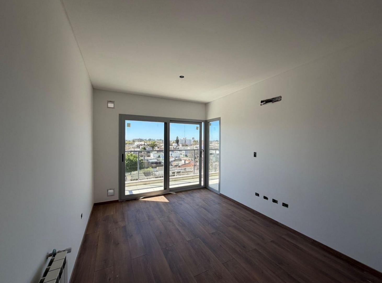 Foto de VENTA DEPARTAMENTO 1 DORMITORIO VENADO TUERTO, imagen 2