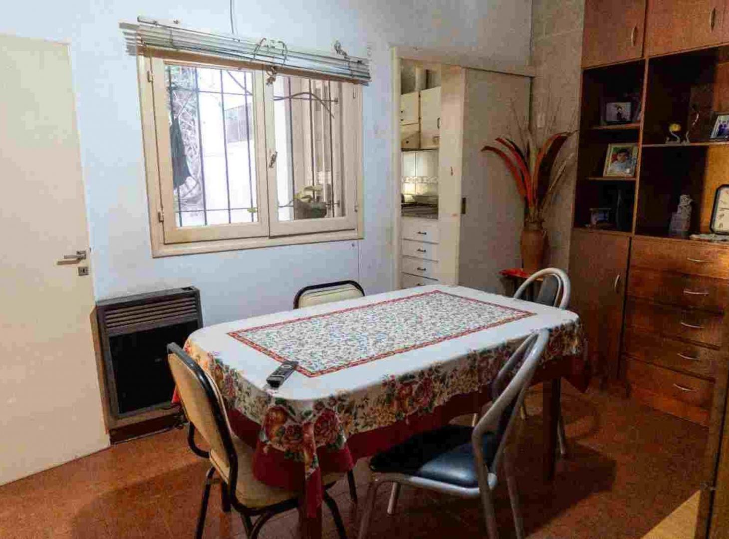 Foto de CASA 2 DORMITORIOS - PLENO CENTRO, imagen 4