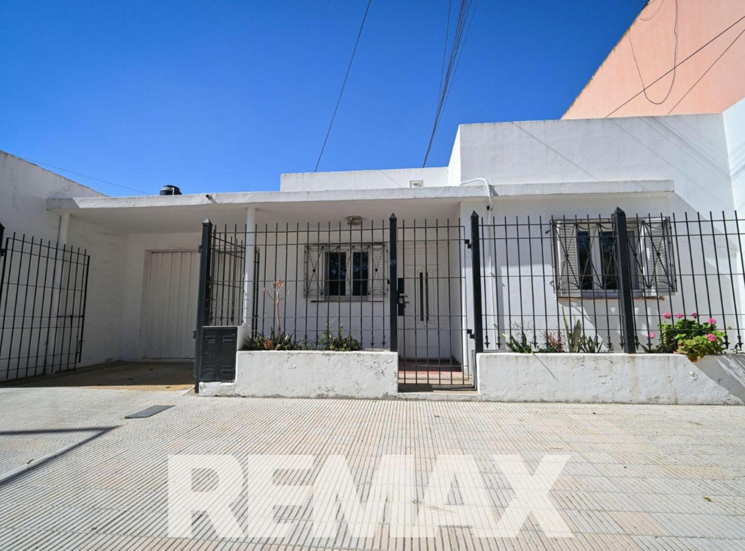 Foto de SE VENDE Casa 2 Dormitorios - Barrio Norte, imagen 4