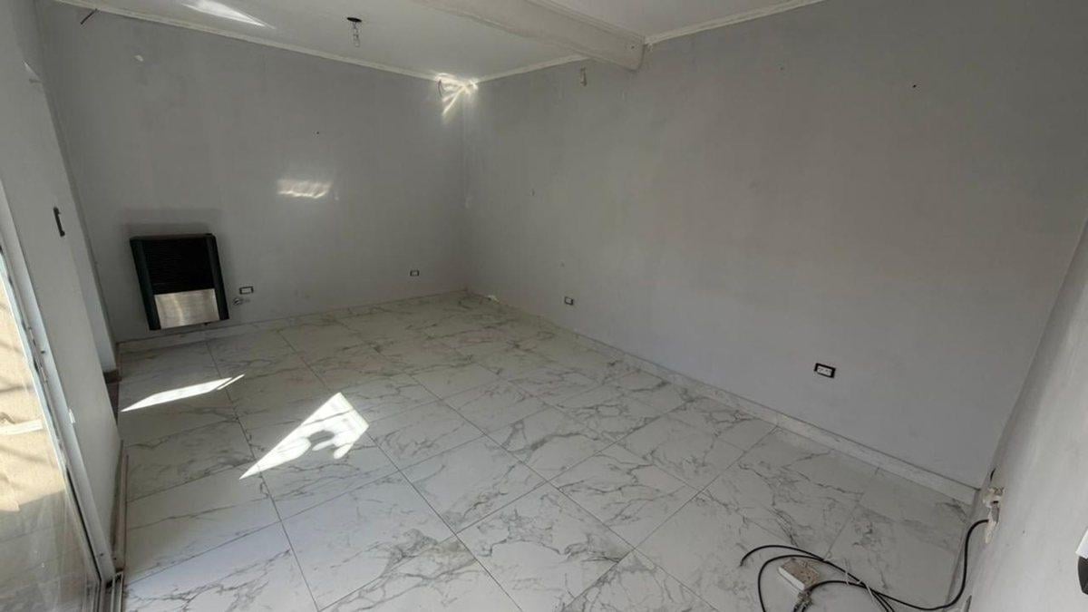 Foto de Se vende casa parcial// refaccionada (en PH) - VT, imagen 5