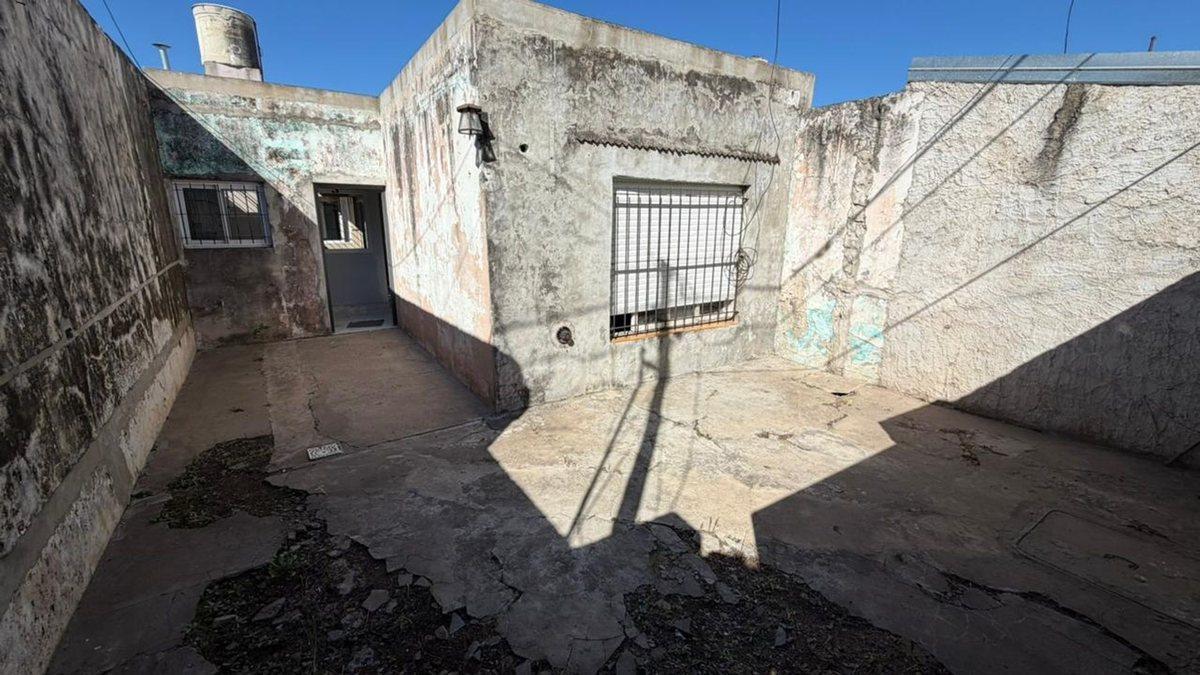 Foto de Se vende casa parcial// refaccionada (en PH) - VT, imagen 4