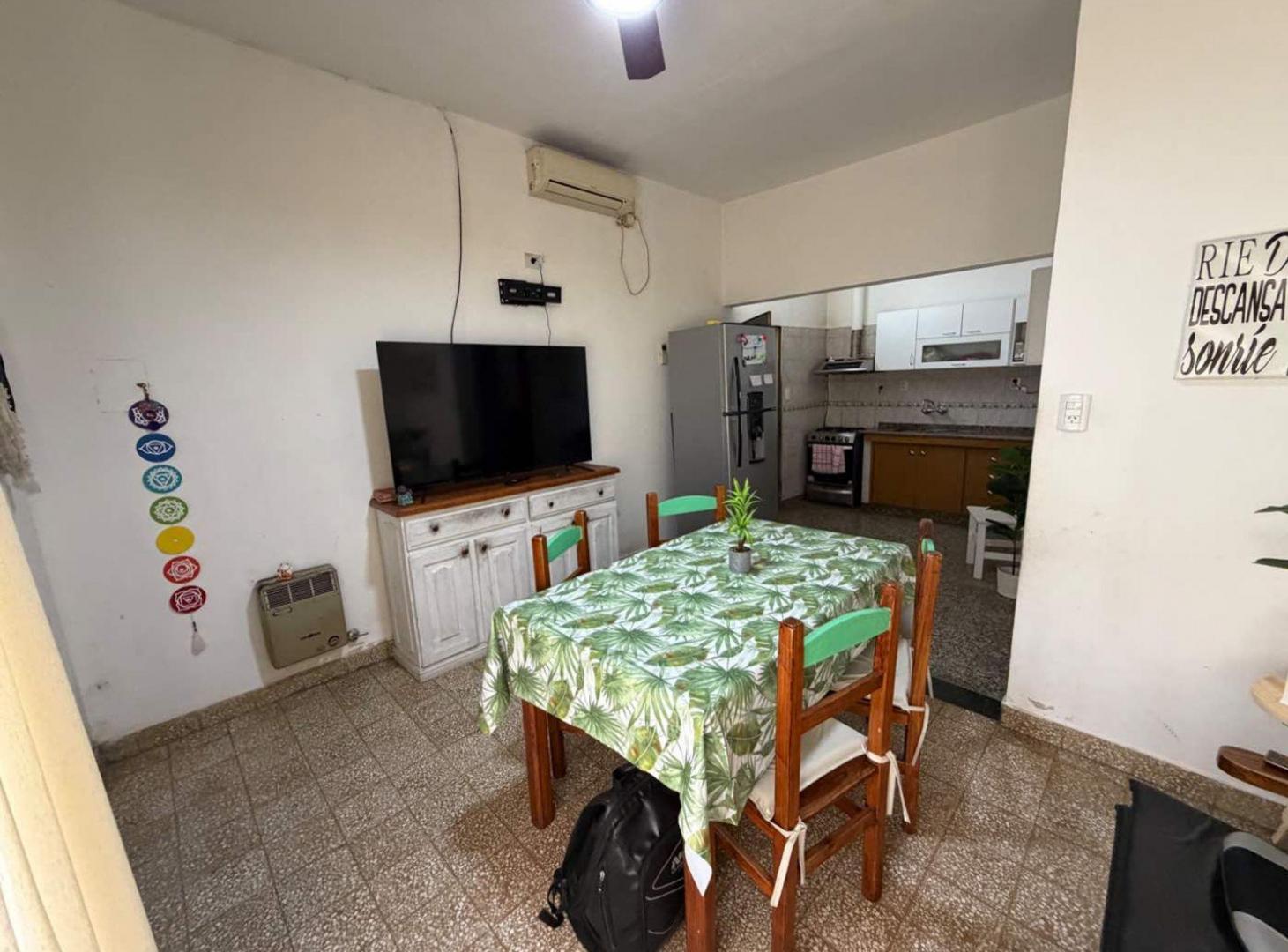 Foto de CASA 2 DORMITORIOS ESQUINA AZCUENAGA Y RIVADAVIA, imagen 2