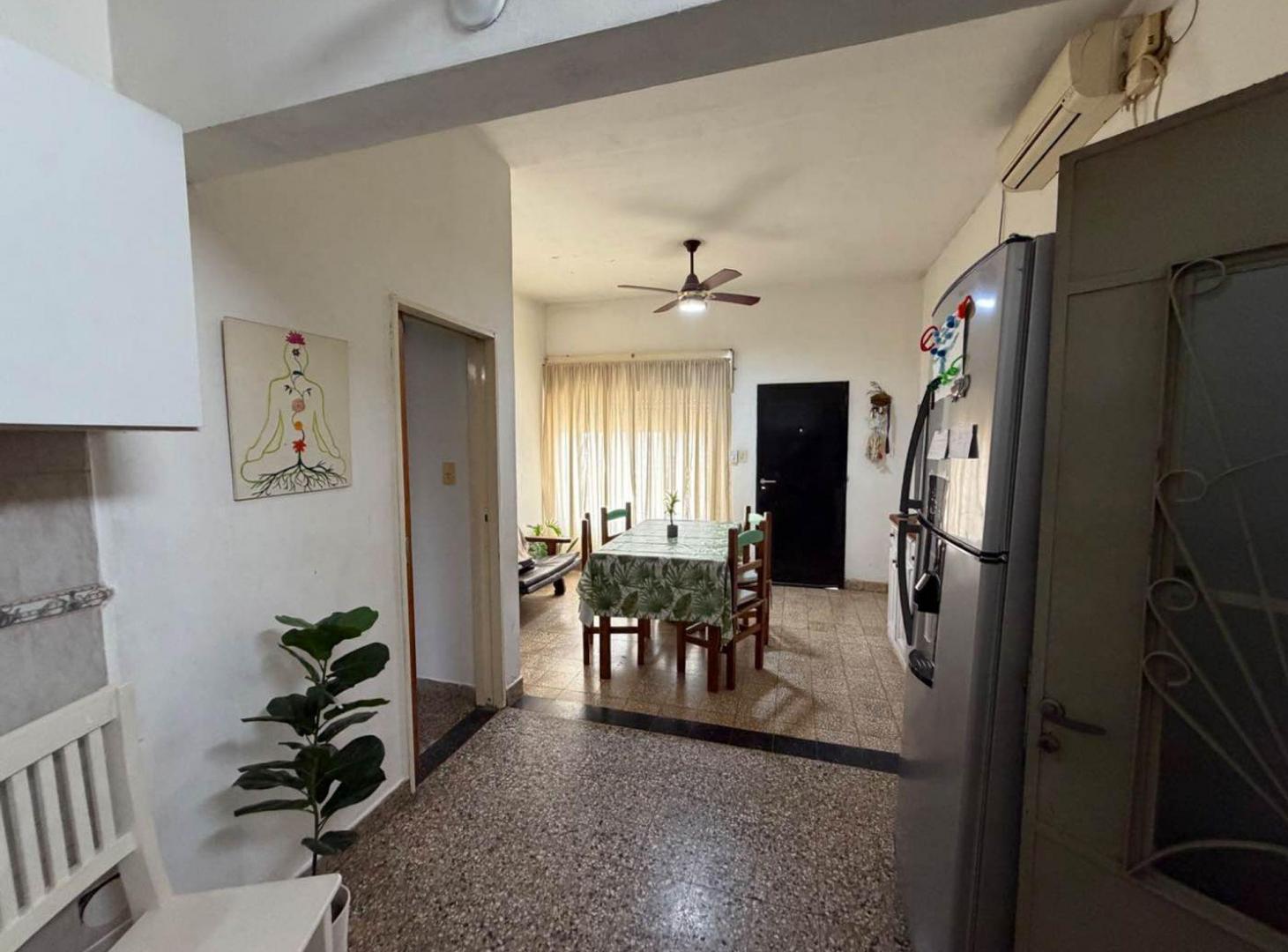 Foto de CASA 2 DORMITORIOS ESQUINA AZCUENAGA Y RIVADAVIA, imagen 5