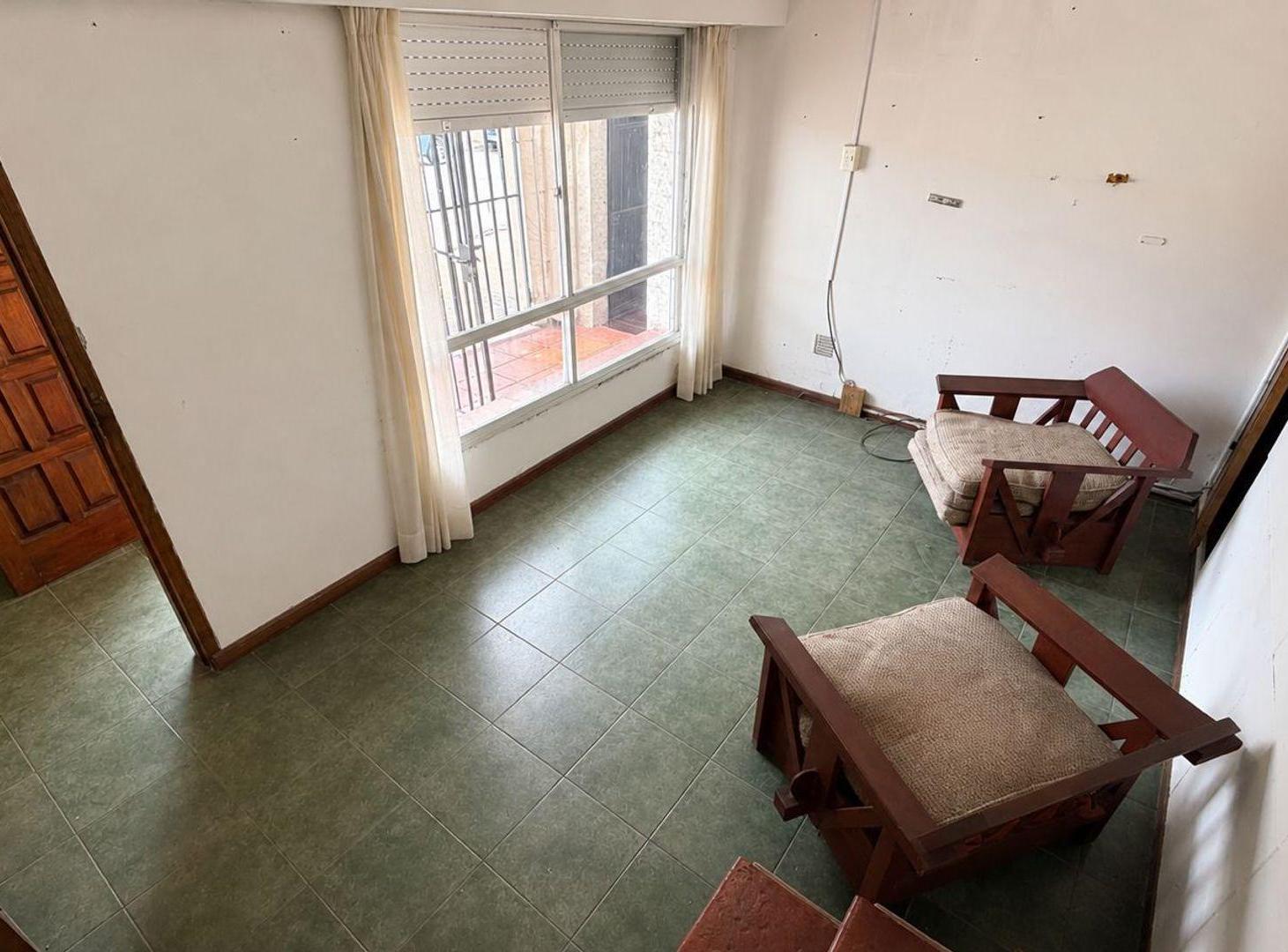 Foto de Se vende casa 3 dormit.+2 plantas, exc. ubic. V.T., imagen 1