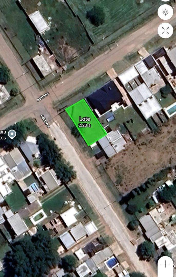 Foto de SE VENDE TERRENO EN ESQUINA: B° MALV. ARGENTINAS, imagen 4