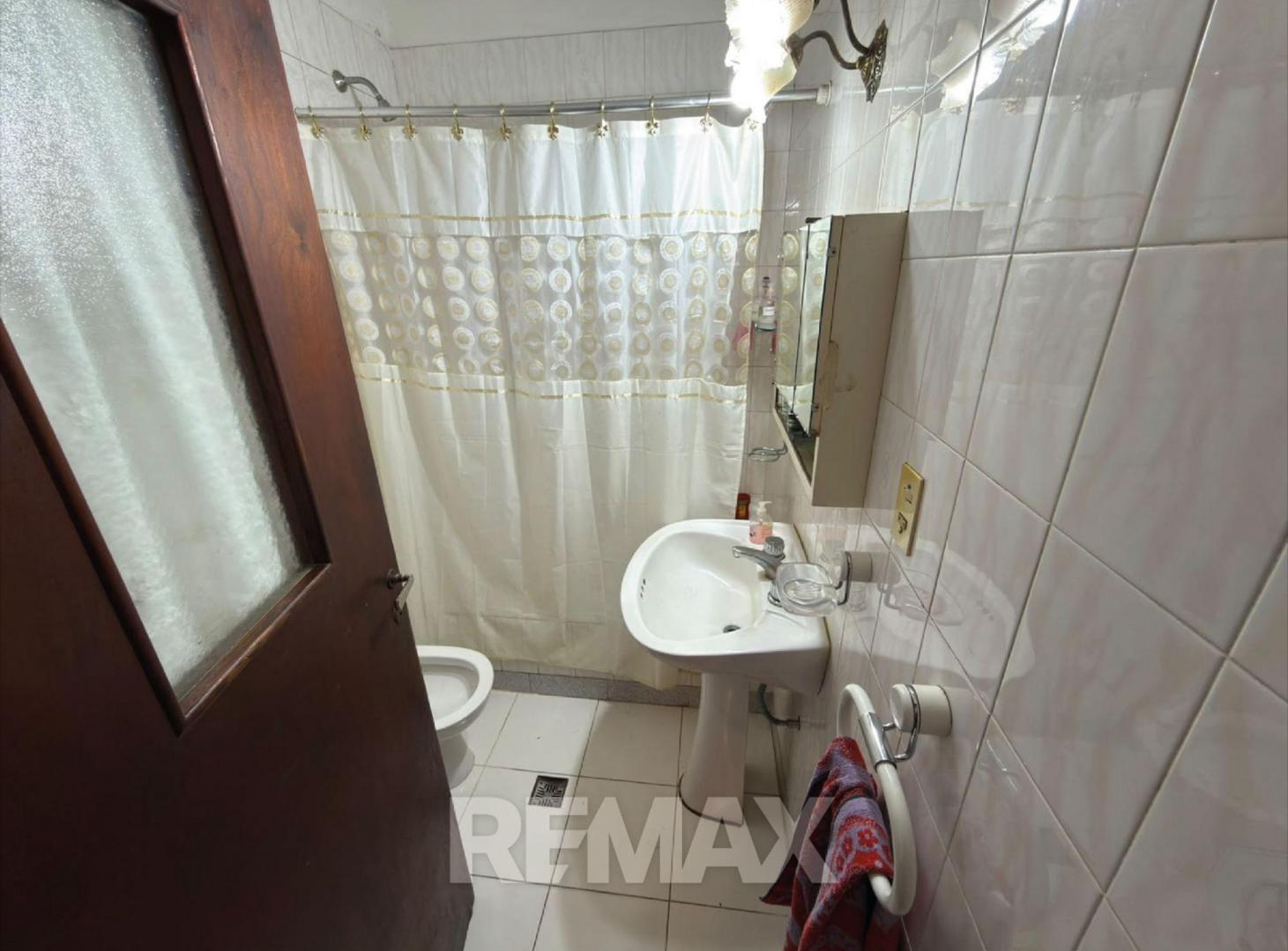 Foto de SE VENDE DPTO. CENTRICO PB c/Patio, 2 DORM. VT, imagen 4