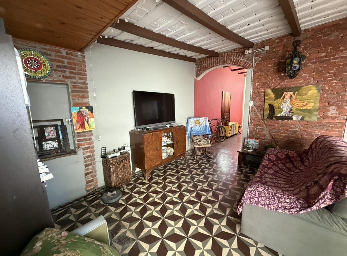 Foto de SE VENDE: HERMOSA CASA ANTIGUA - B° CENTRO III, imagen 4