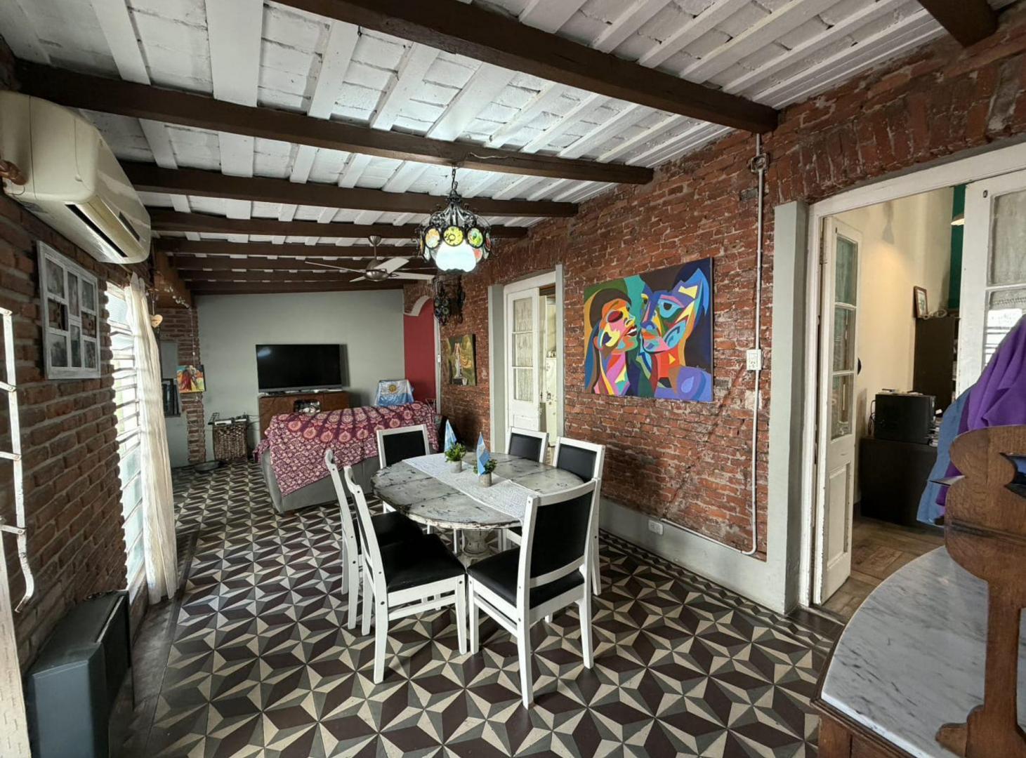 Foto de SE VENDE: HERMOSA CASA ANTIGUA - B° CENTRO III, imagen 3