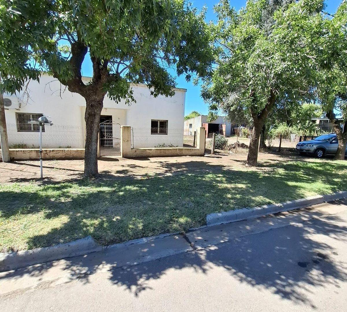 Foto de VENTA CASA 3 DORM C/ GALPON Y TERRENO DE 1200 MTS2, imagen 2