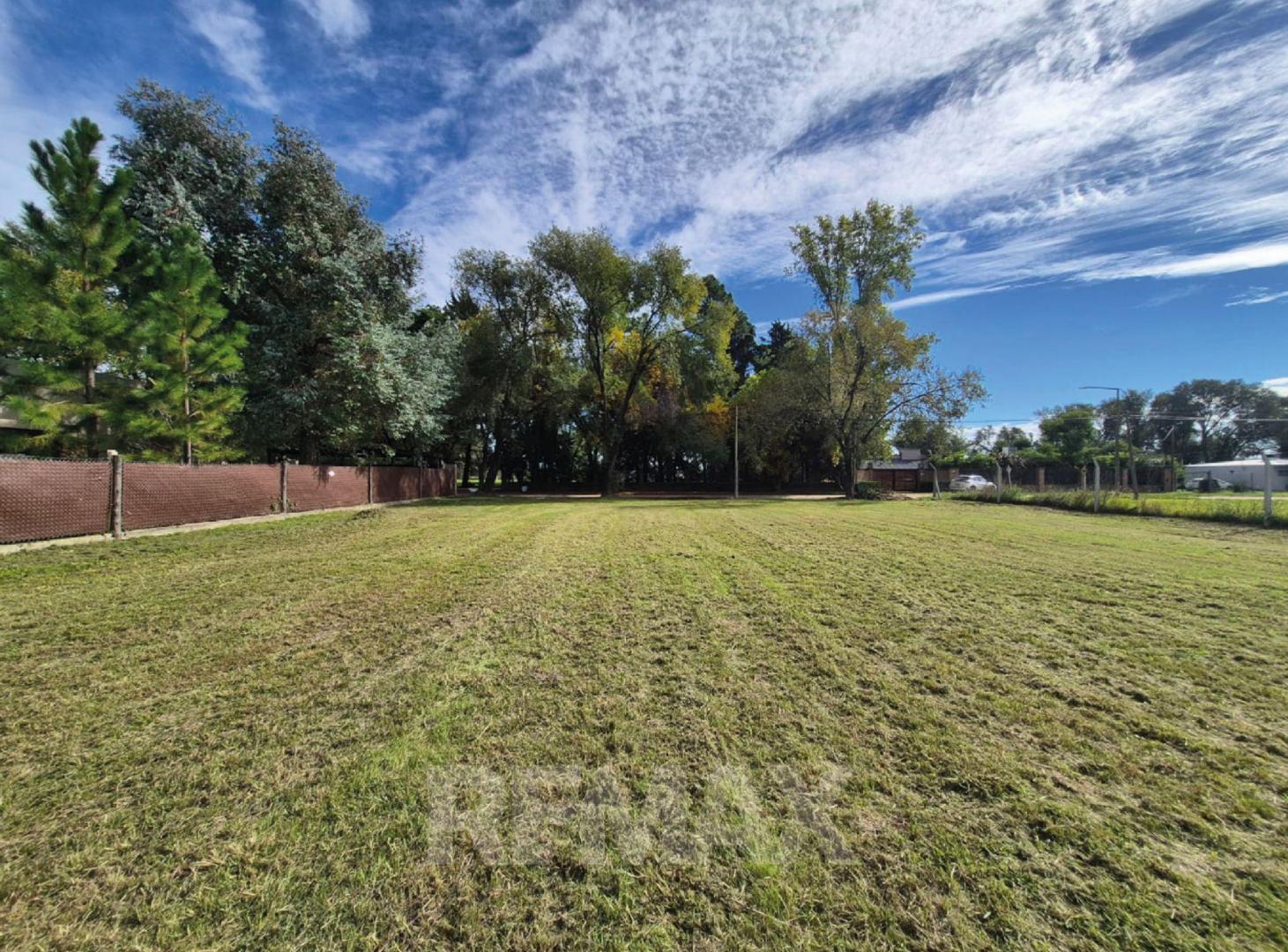 Foto de SE VENDE LOTE B° LOS ROBLES, VT, imagen 1