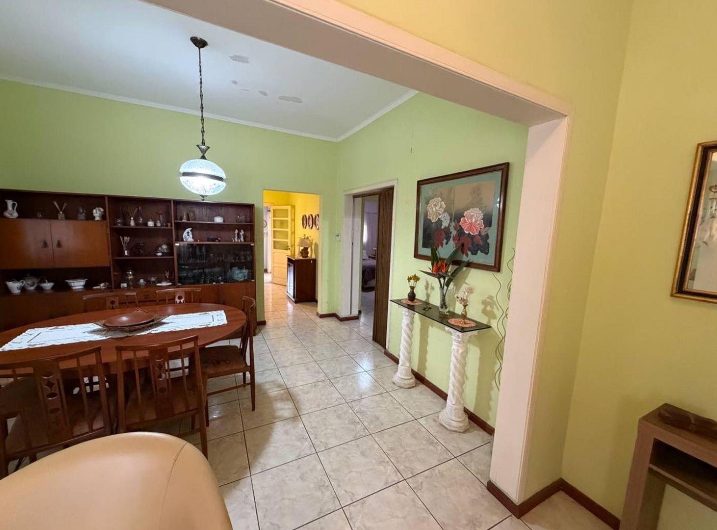 Foto de CASA DE 3 DORMITORIOS CON PATIO Y COCHERA DOBLE, imagen 5