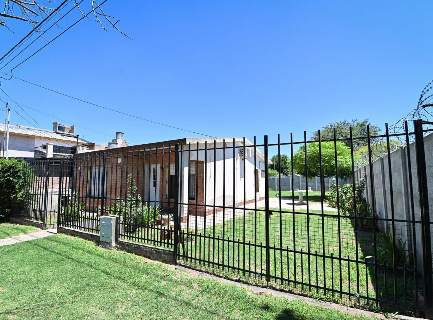 Foto de Venta casa de 2 dormitorios con gran patio, imagen 1