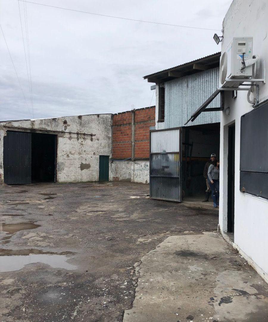 Galpón Comercial en Alquiler en La Plata