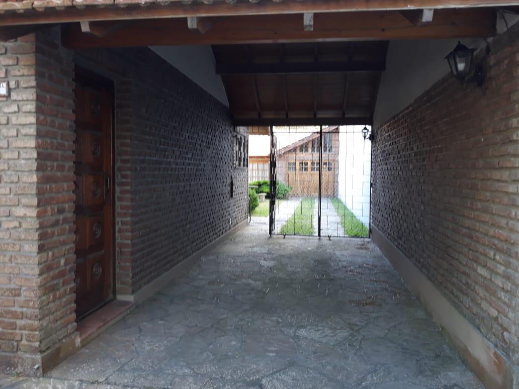Amplio Chalet a 200 m del Mar con Quincho y Parrilla C/ Gas Natural 5