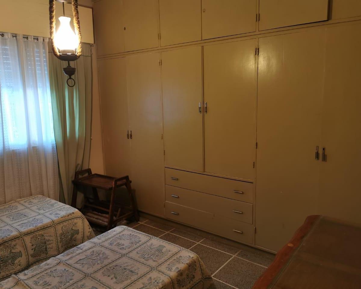 Excelente Chalet, Zona Centro de San Bernardo, en Esquina, Posible Financiacion! 4