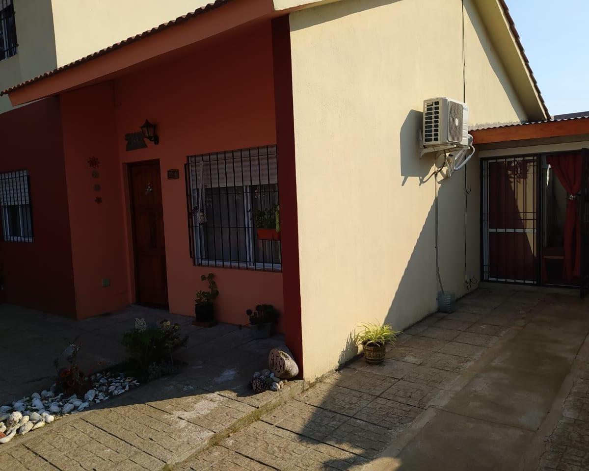 Vendo Casa de 3 Amb. Planta Baja C/ Cochera 1