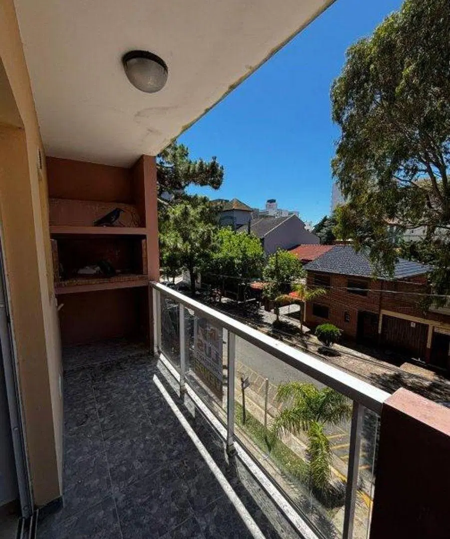 EXCELENTE DEPARTAMENTO " A ESTRENAR " DE 2 AMBIENTES 1/2 con parrilla AL FRENTE 2