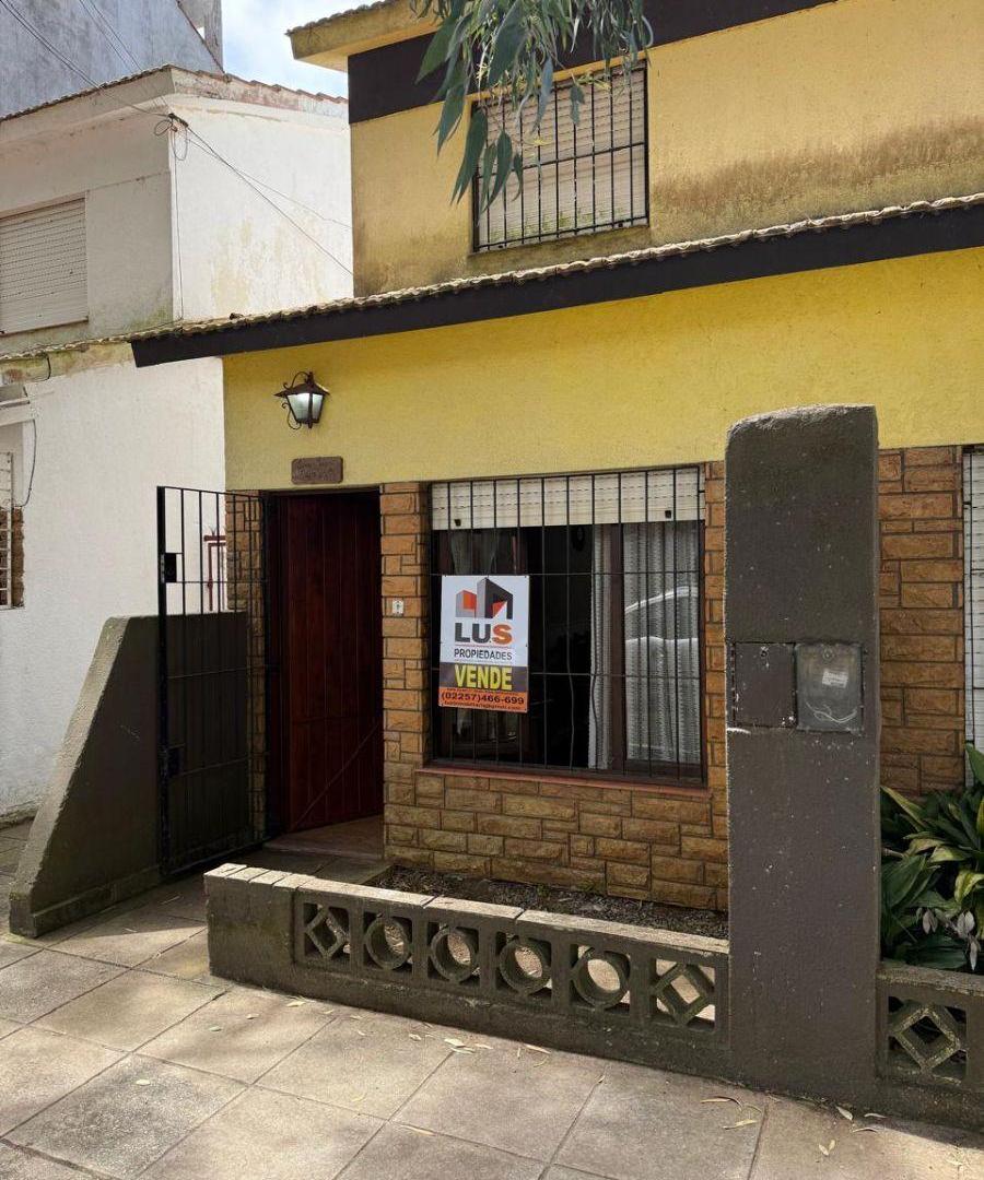 Foto de OPORTUNIDAD DUPLEX AL FRENTE EN LA LUCILA DEL MAR, A 200 MTS DE LA PLAYA, imagen 1