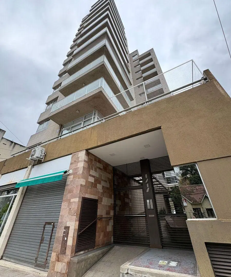 DEPARTAMENTO 3 AMBIENTES- SARMIENTO 1247 -EDIFICIO ESMERALDA III 8