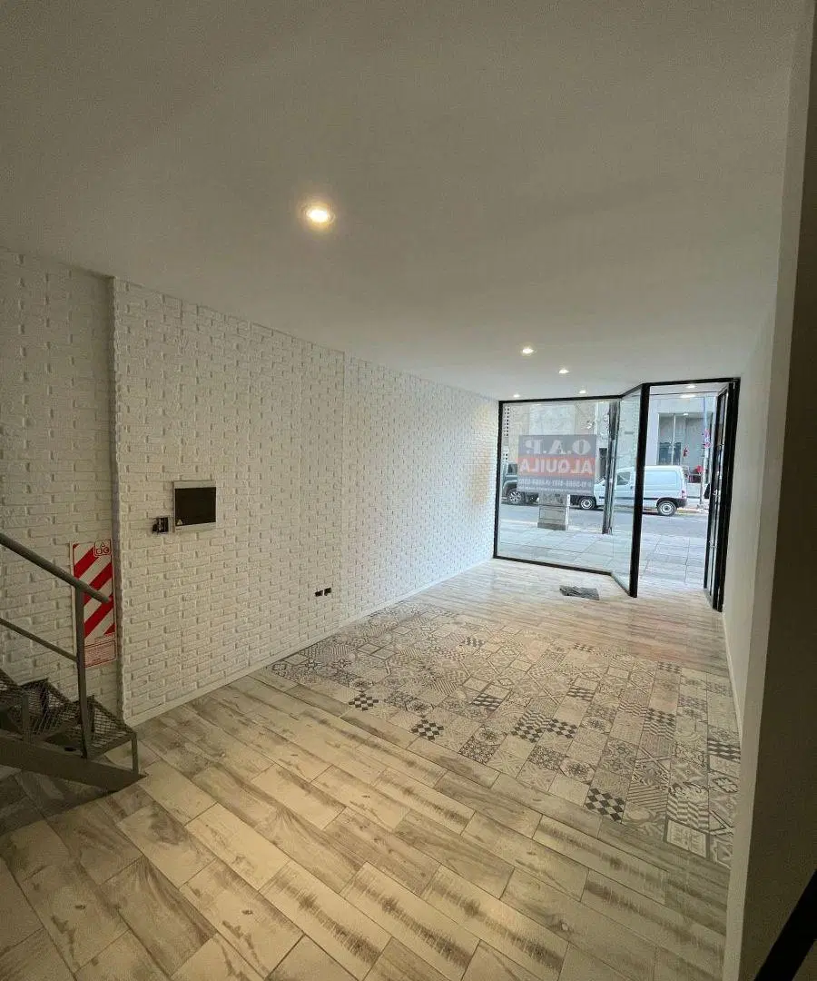 LOCAL EN VENTA SAN MIGUEL MICROCENTRO 3