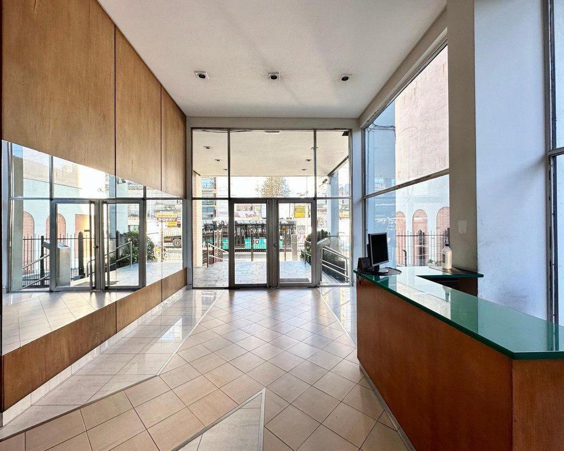 Venta Departamento 3 Amb con Cochera Avellaneda 3