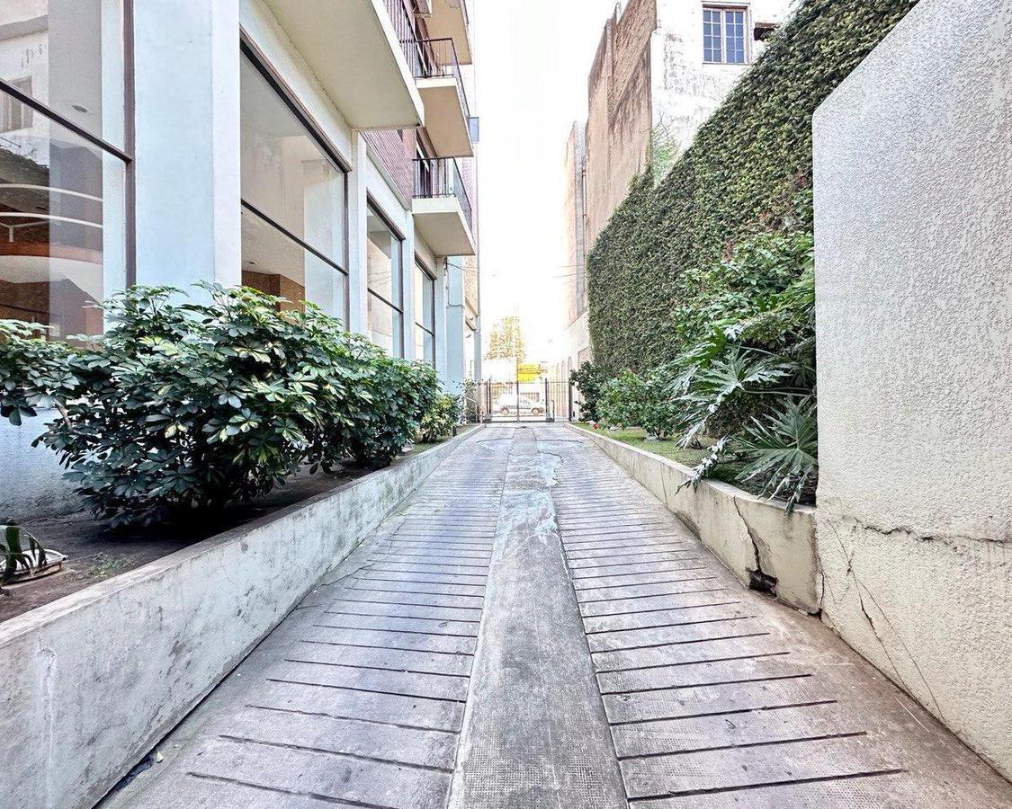Venta Departamento 3 Amb con Cochera Avellaneda 2