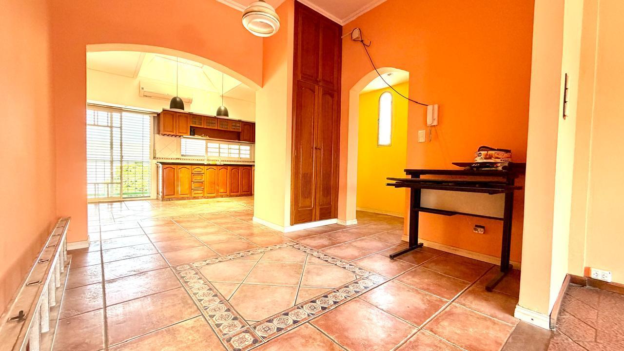 Foto de VENTA CASA PH AL FRENTE PLANTA ALTA LANUS OESTE, imagen 5