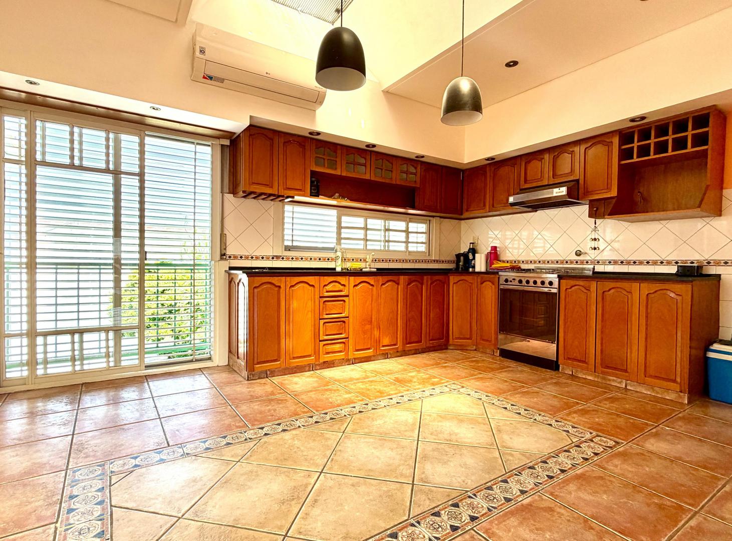 VENTA CASA PH AL FRENTE PLANTA ALTA LANUS OESTE