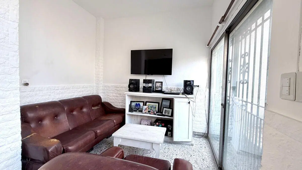 VENTA CASA 4 AMBIENTES VALENTIN ALSINA 4