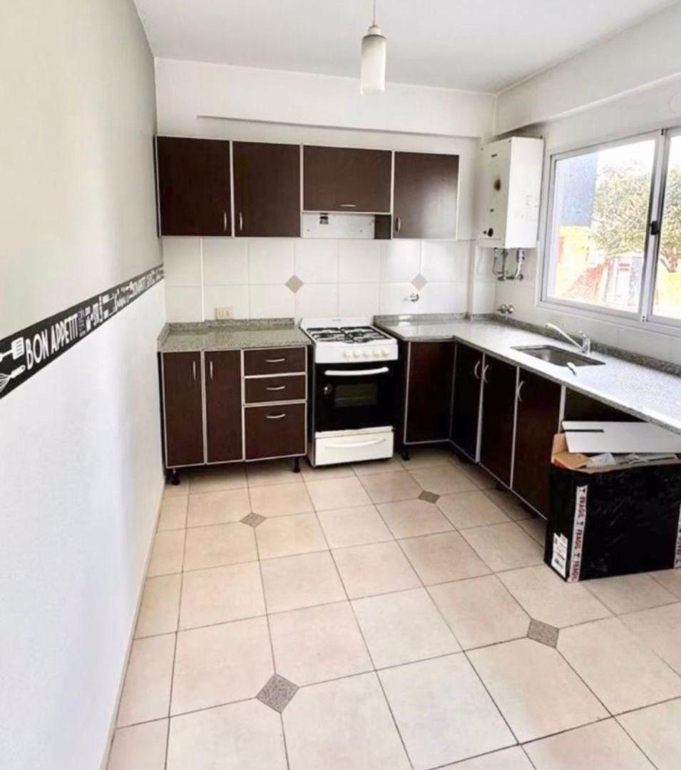 Foto de ALQUILER DE DUPLEX 3 AMBIENTES C/COCHERA LANUS OESTE, imagen 5