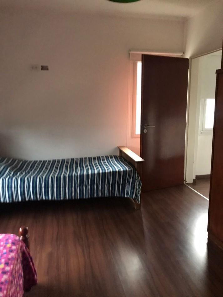 Excelente Casa Zona Barrio Graduados 2