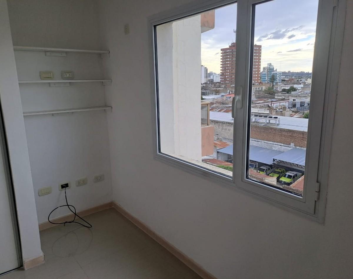 Departamento 2 Ambientes con Cochera y Vista a Las Sierras. Apto Credito 2