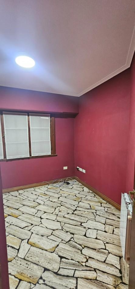 Venta Casa Zona Turistca 4 Dorm. + Oficina 3