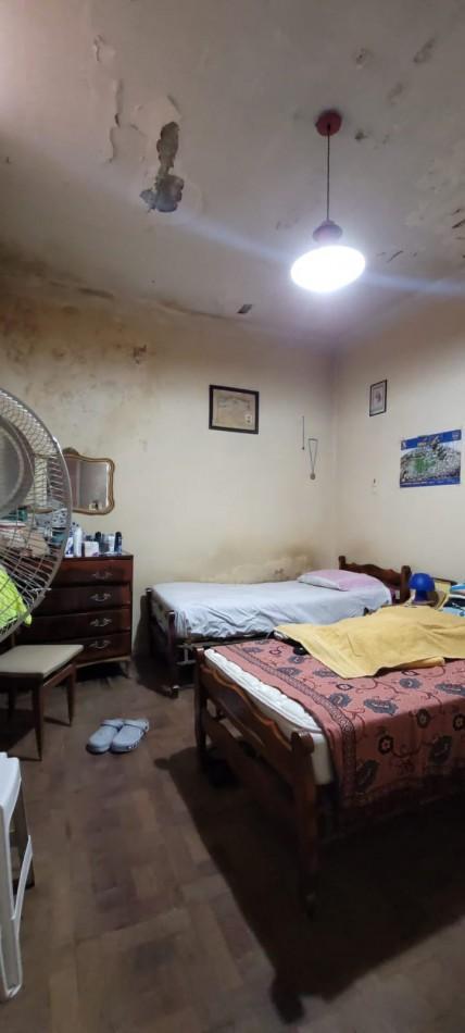 Venta o Permuta Casa a Reciclar o Demoler Semicentrica 2