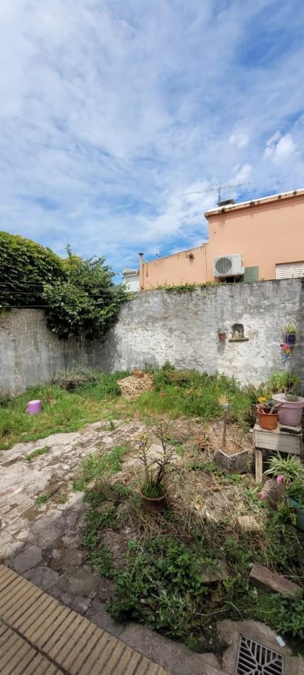 Venta o Permuta Casa a Reciclar o Demoler Semicentrica 1
