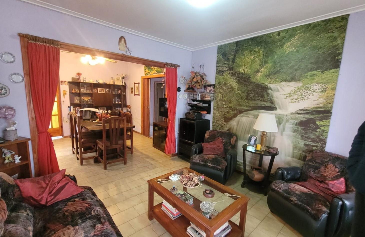 Foto de Casa Semicentrica a la VENTA, imagen 2