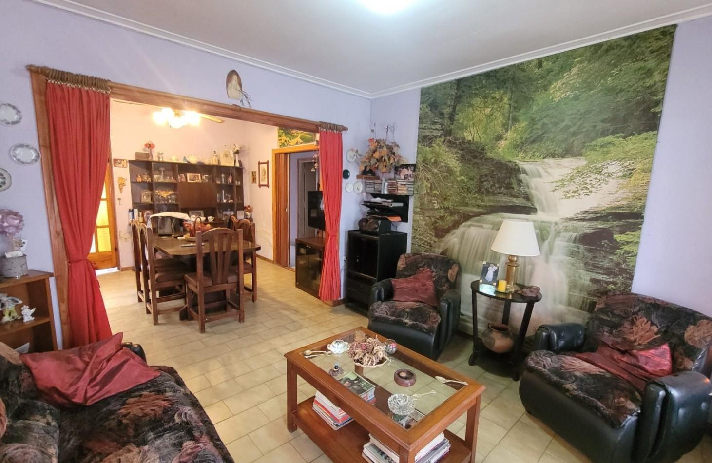 Foto de Casa Semicentrica a la VENTA, imagen 1