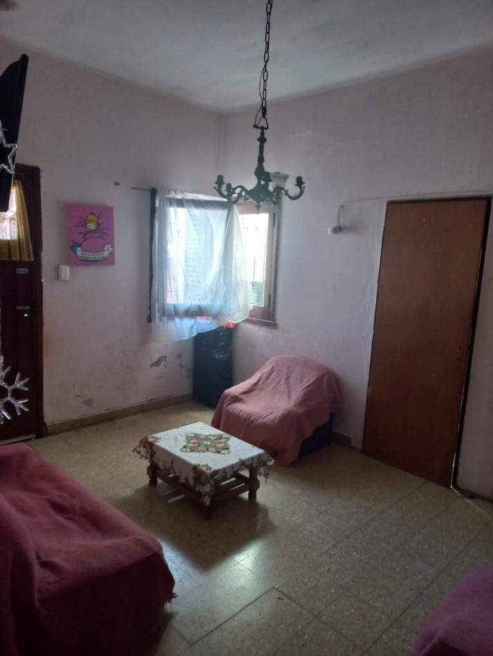 Foto de VENTA CASA 2 DORMITORIOS EXCELENTE ZONA, imagen 4