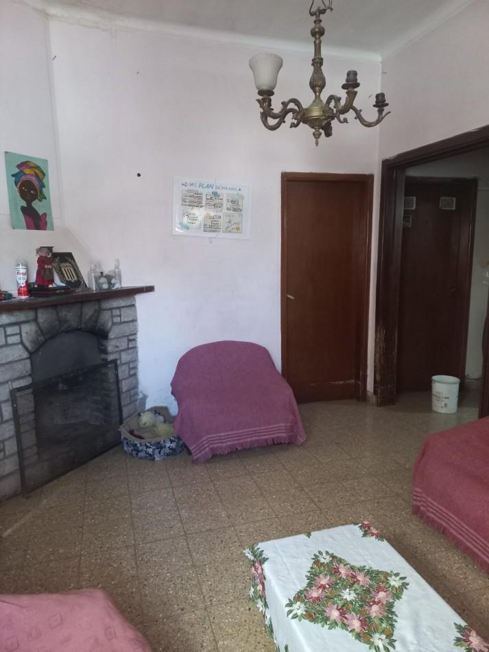 Foto de VENTA CASA 2 DORMITORIOS EXCELENTE ZONA, imagen 5