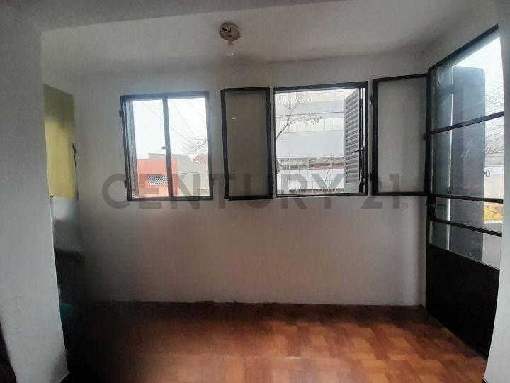 venta PH de 6 Ambientes en Villa Crespo, Ubicado en un Primer Piso por Escalera. al. 3