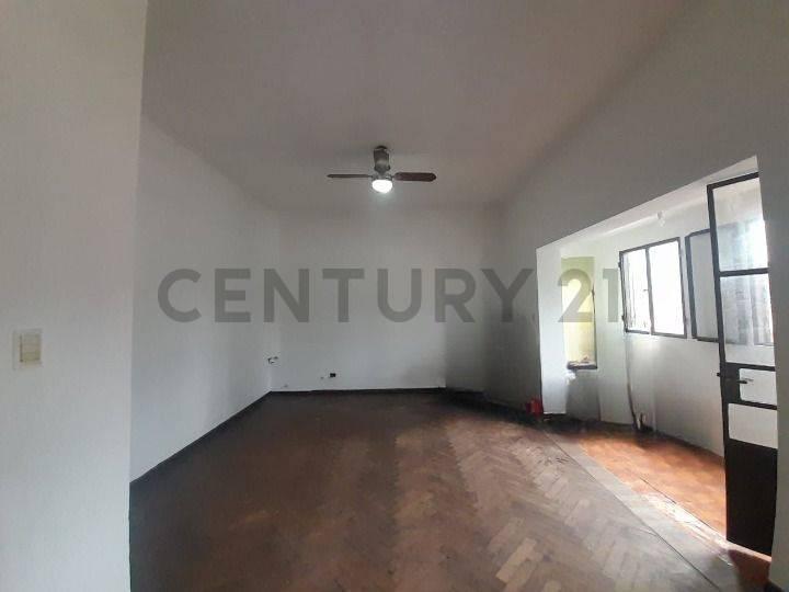 venta PH de 6 Ambientes en Villa Crespo, Ubicado en un Primer Piso por Escalera. al. 5